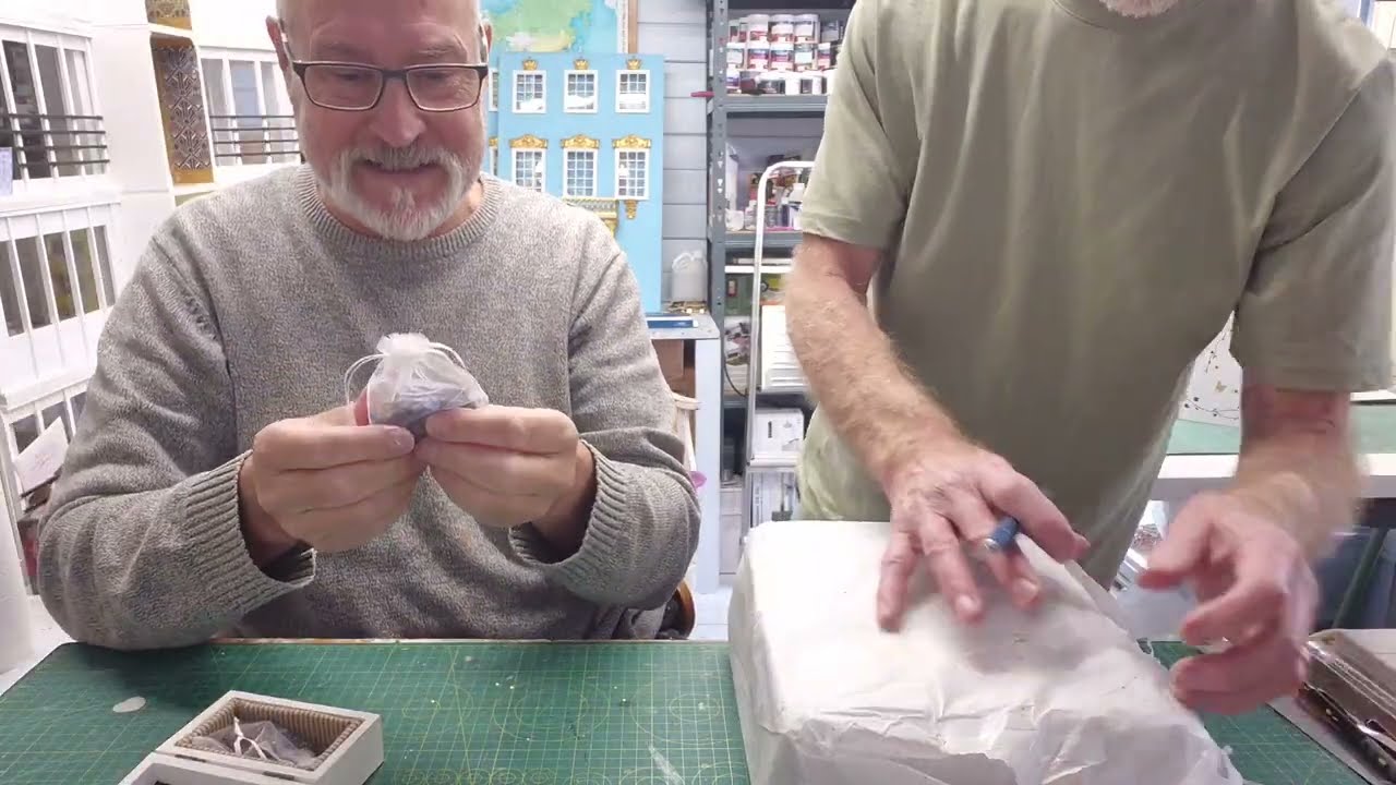 Распаковываем свадебные подарки от Дениз!!!