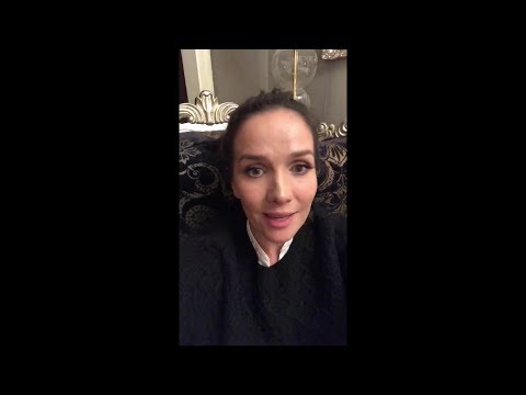 Natalia Oreiro presenta a Brenda Asnicar en "Gilda, la serie"