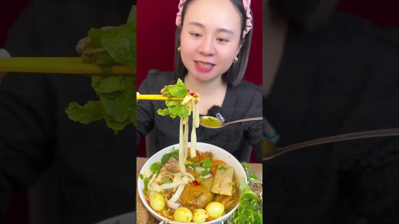 Mời mọi người Mukbang Gà Ủ Muối, Chân Gà Sốt Thái, Mỳ Quảng Gà, Trứng Gà Nướng với em nghen