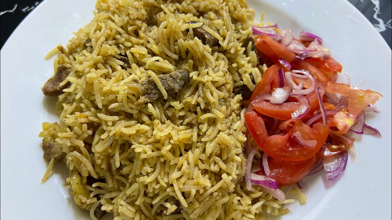Pilau beef recipe / kenyan pilau with tomato paste / kachumbari / How to cook pilau ya beef 