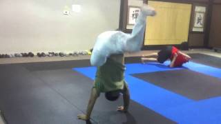 Bboy practice invert somethings