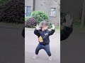 bé cute