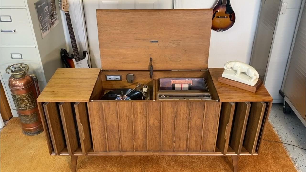 1969 Zenith Stereo Console, Model Z931W YouTube