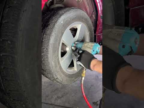 Broken suspension repair #mechanic #repair #bmw #e39 #suspension #car #diy #tools