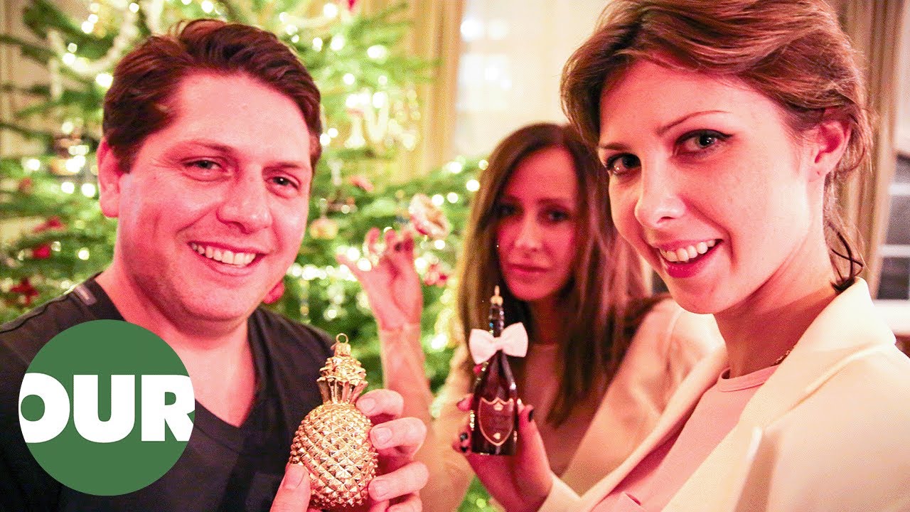 How The Filthy Rich Celebrate Christmas | Feeding The Super Rich - Christmas Special