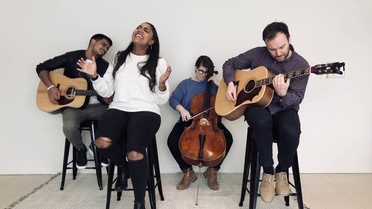 TU TRACES UN CHEMIN (Way Maker cover) - Sandra Kouame
