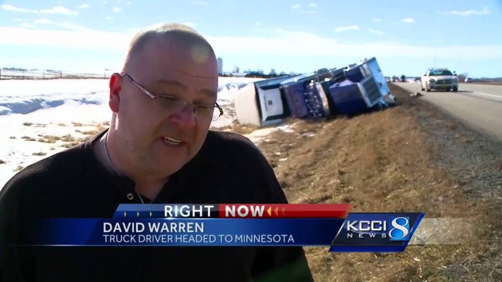 60 mph gusts blowing over semis in Iowa - YouTube