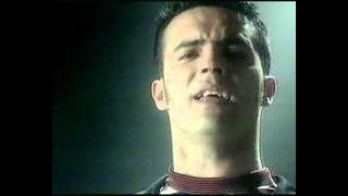 Seguridad Social - Chiquilla (Videoclip Oficial)