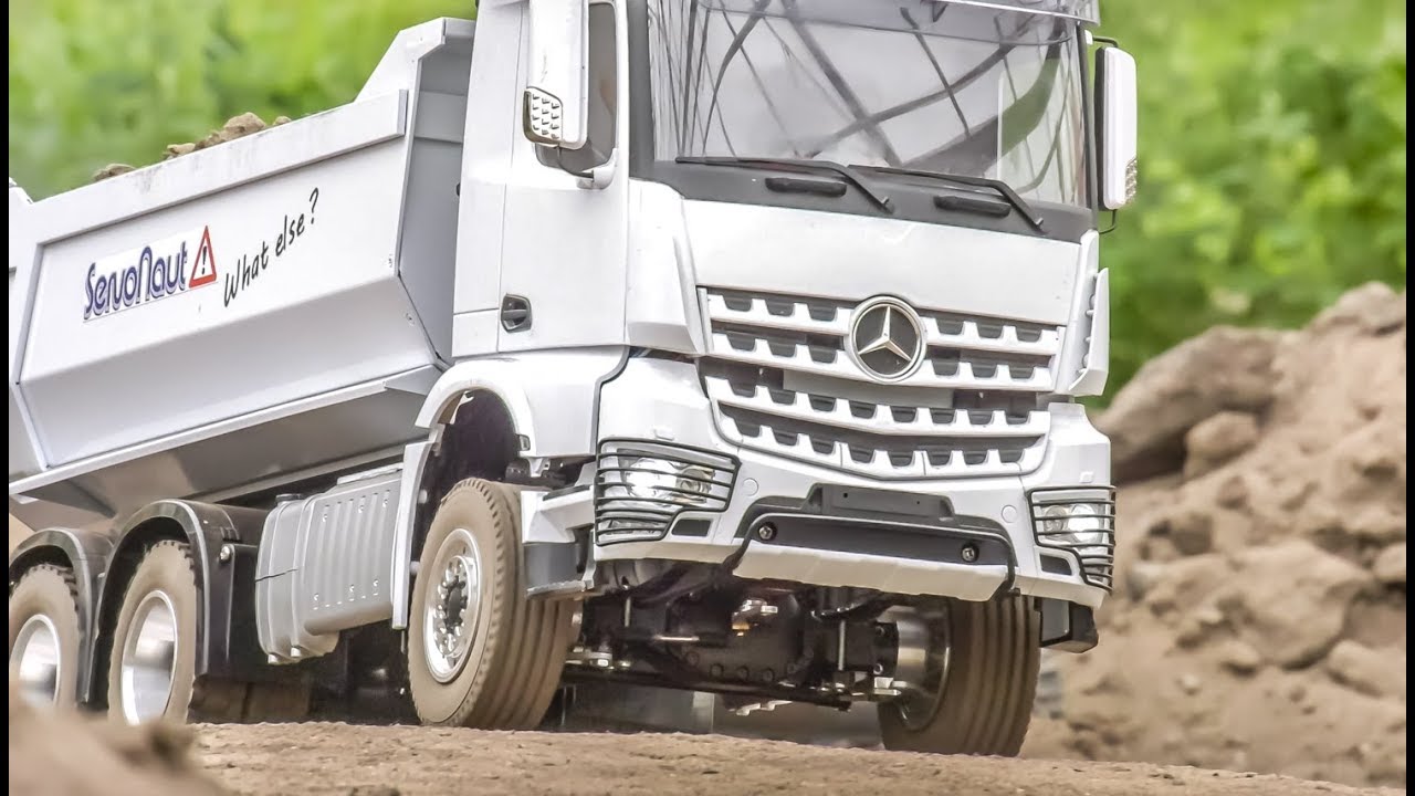 RC Trucks work hard at RC-Glashaus! Construction site Action!