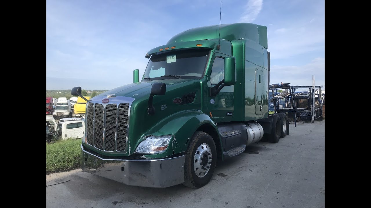 N35-1069-002 Peterbilt 579 Fender for Sale