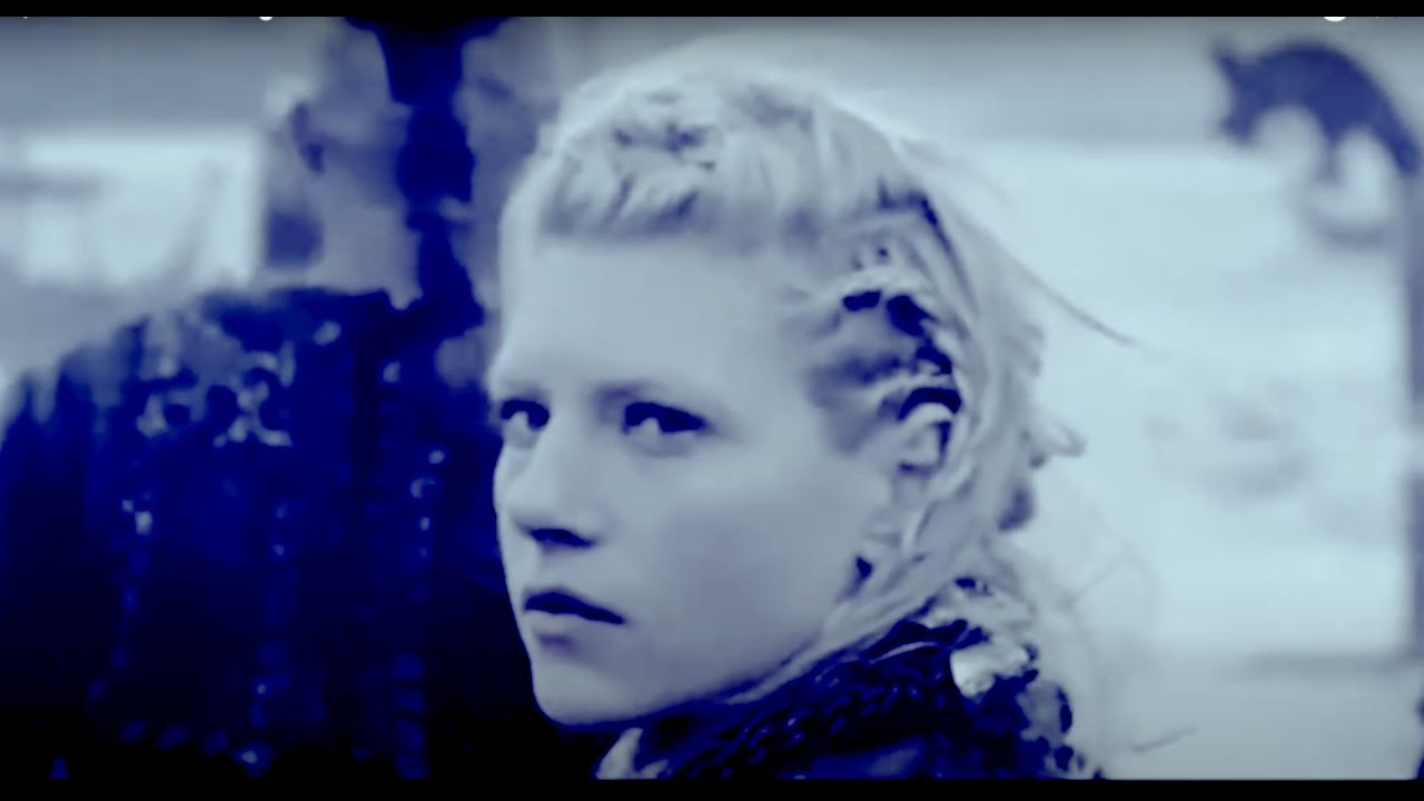 Lagertha and Ragnar from Vikings sail beyond the horizon