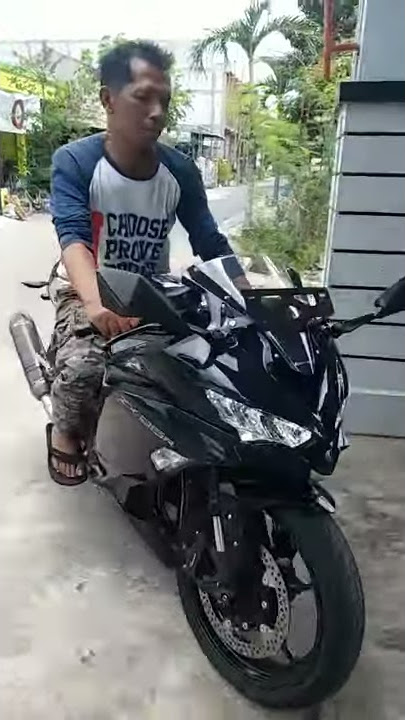 NEW ZX25R BLACK EDITION THE SCREAMING INLINE FOUR ENGINE SOUND
