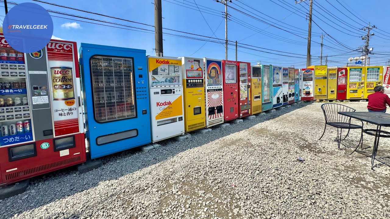 Посещение крупнейшей в Японии зоны отдыха с ретро-торговыми автоматами