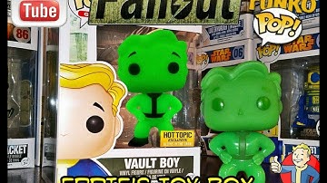 Funko Pop! Games Fallout: Glow In The Dark Vault Boy Review! Hot Topic Exclusive!