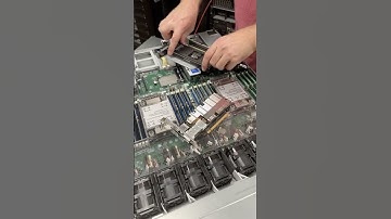 200GbE Bluefield-2 DPU going to work. This is a 1U that has few PCIe slots, so we pulled the T4.