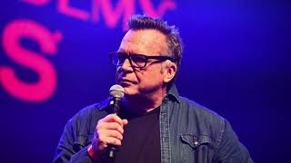 Tom Arnold Reveals 75 Pound Weight Loss, Celebrates Being 5 Years Sober