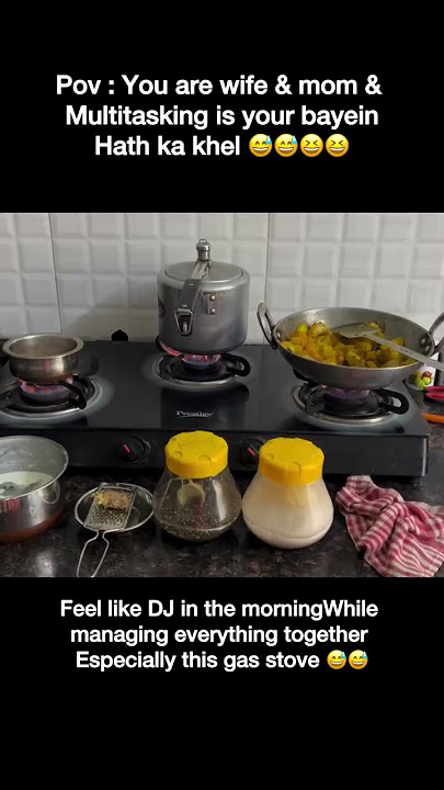 Desi Mom’s Morning DJ Routine 🎧🔥 #memes #funny