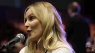 Wwes Renee Young W Steve Migs