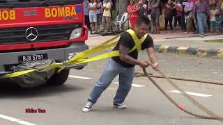 Orang Kuat tarik Jentera Bomba