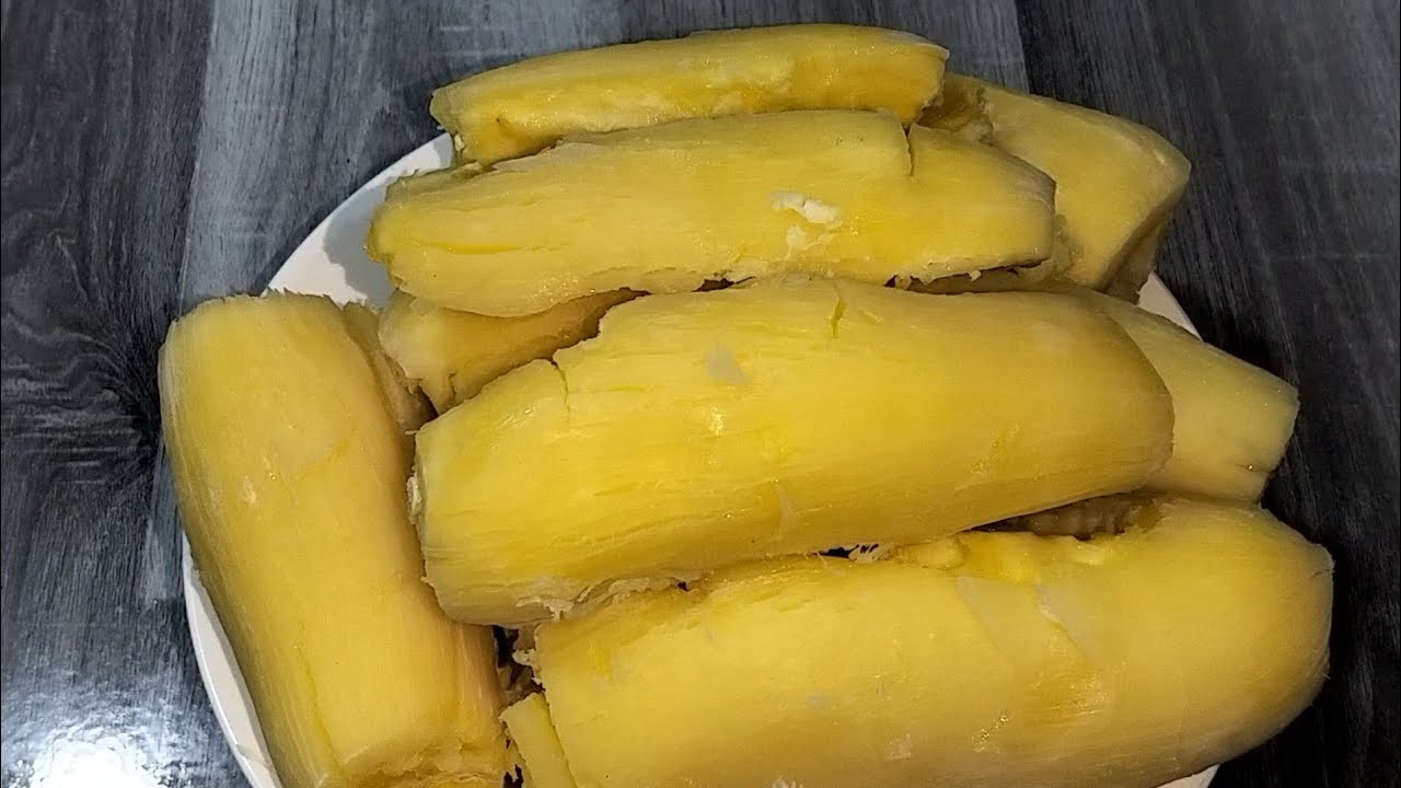 Trời Mưa Nấu Nồi Khoái Mì Với Nước Dừa Rất Thơm Ngon #buacomquenha 