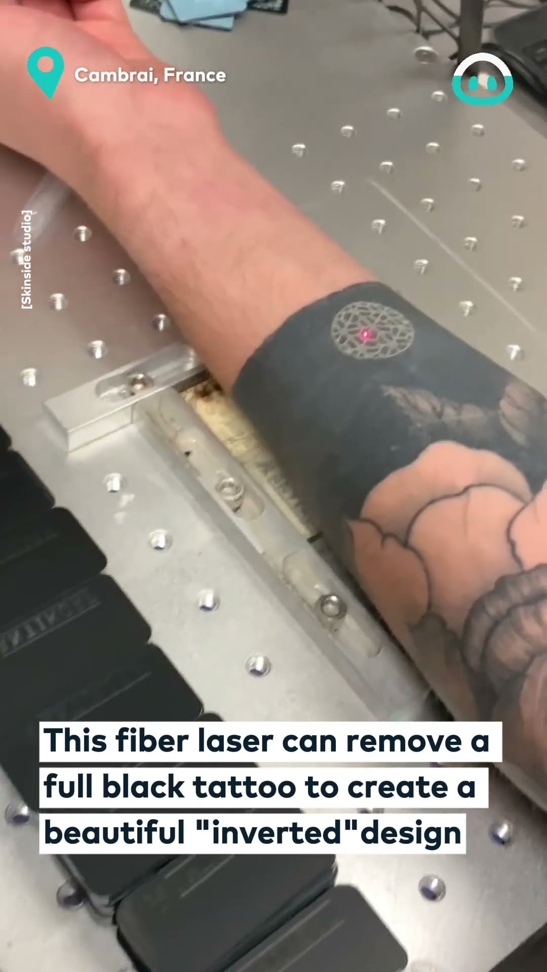 Impressive Inverted Laser Tattoo || ViralHog