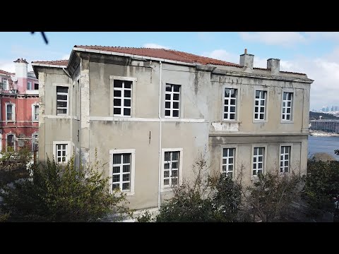 Yuvakimyon Rum Kız Lisesi (The Ioakeimeion Greek High School for Girls)