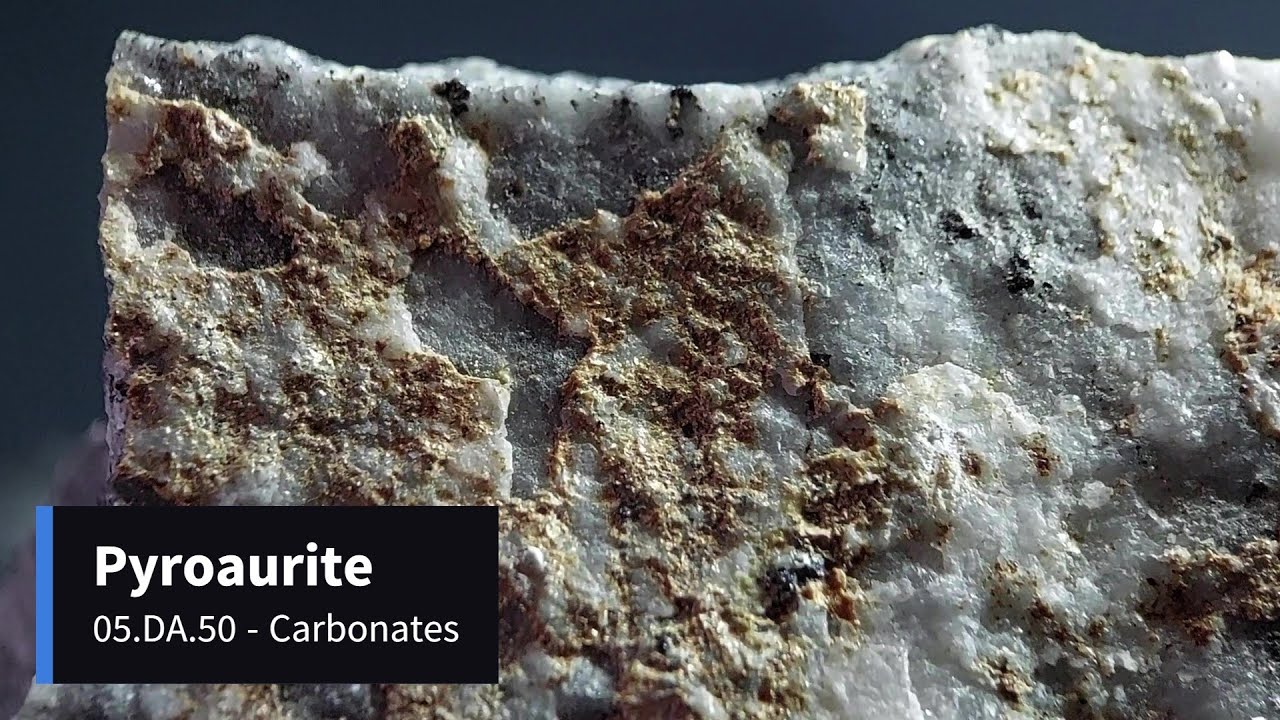 Pyroaurite 05.DA.50 - Pyroaurite - #D31 - Minéraux - YouTube