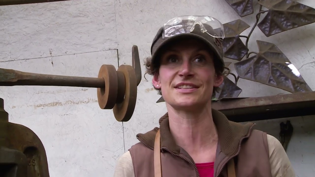 Tin Bath Becomes Armchairs from Recycling Centre | Money For Nothing UK