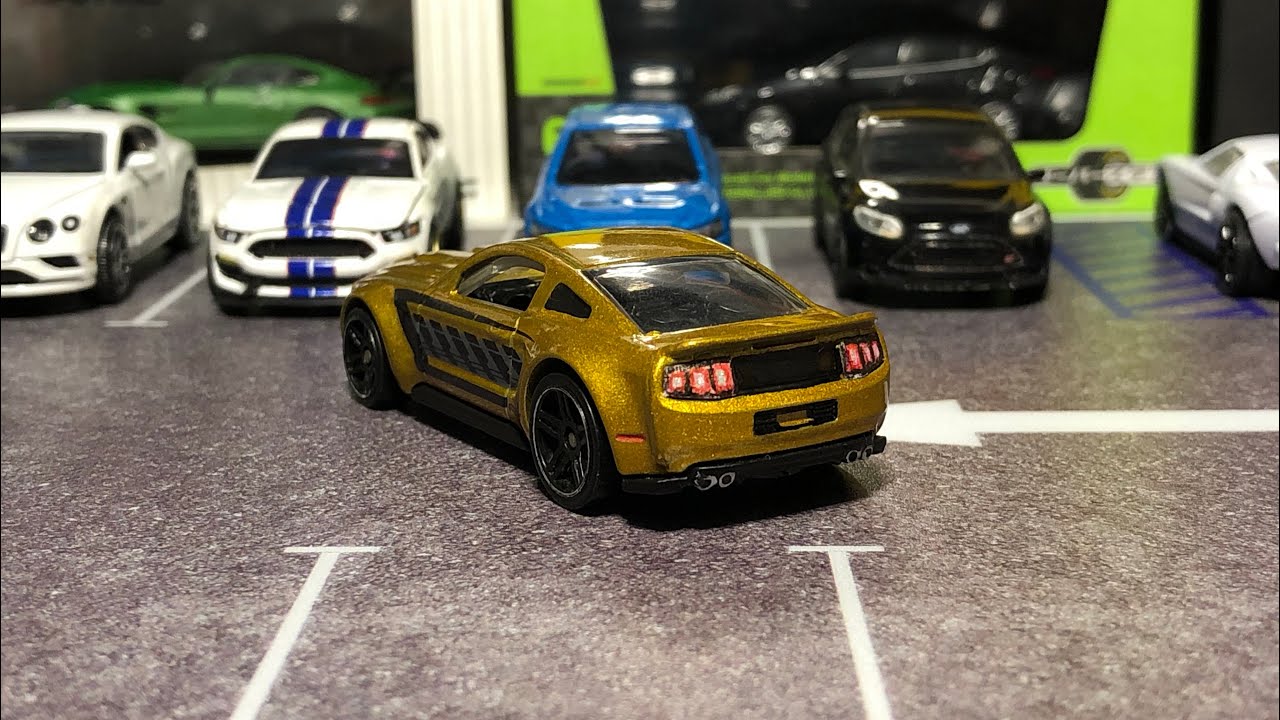 2014 Custom Mustang Hot Wheels - YouTube