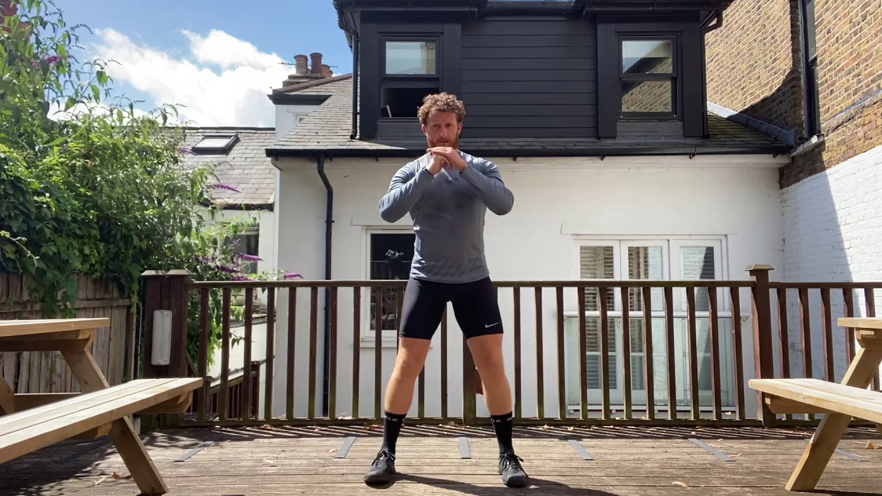 Squat to Single Leg Reverse Lunge - YouTube