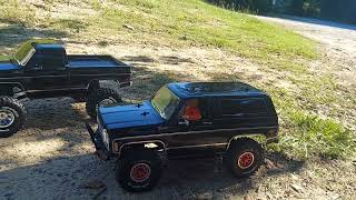 The best traxxas ever!!! TRX4 high trail edition vs TRX4 blazer. Head to Head run & compare the 2.