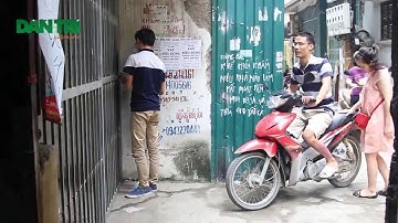 "Rợn người" cảnh dân sống trong chung cư sắp sập