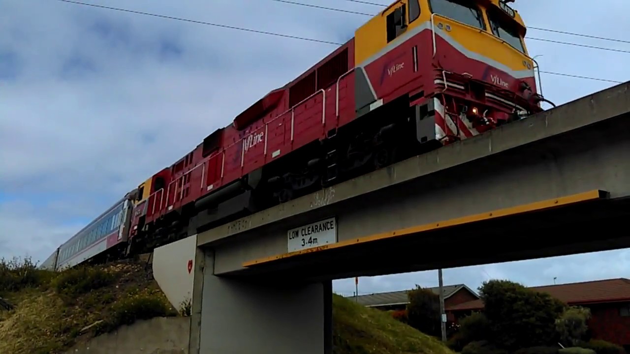 V/Line trains in Warrnambool: Volume 2 - YouTube