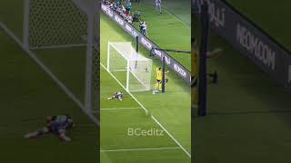 Ronaldo Aura.....