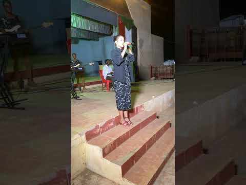 الفنانة رؤي محمد نعيم سعد عطبرة