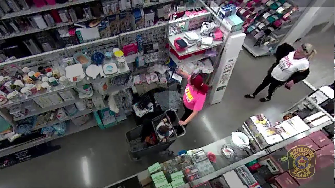 Thieves Caught on Camera Stealing Purse - YouTube