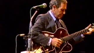 Video voorbeeld van "The House In New Orleans - Chet Atkins"