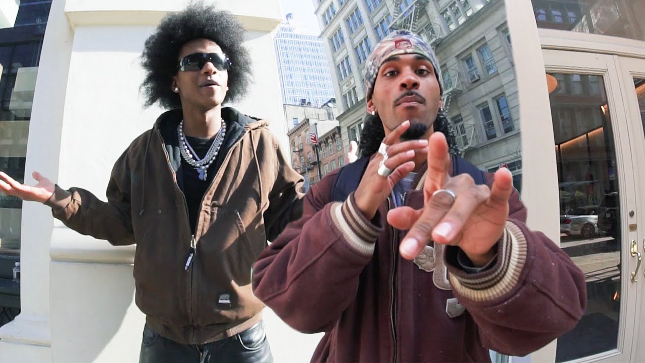 WHAT REAL PEOPLE ARE WEARING IN NEW YORK CITY / 2025 SUMMER STREET FASHION & TRENDS