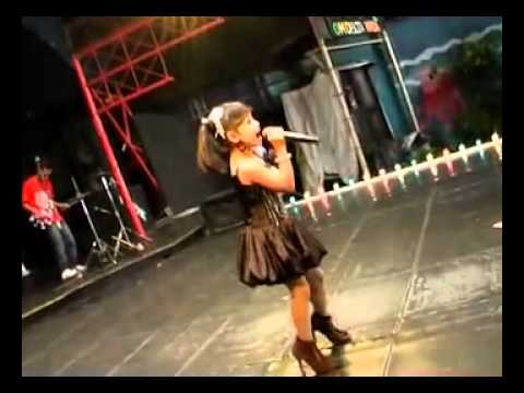 Ajarkan, Tasya Rosmala * DELTA NADA - Sidoarjo(Taman Remaja Sby, Sept 2010)