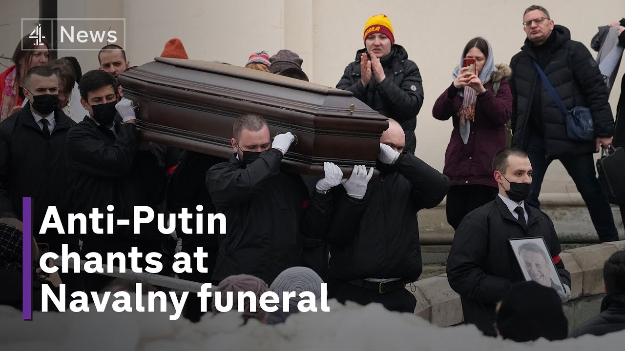 Alexei Navalny funeral: anti-Putin chants as thousands of supporters attend