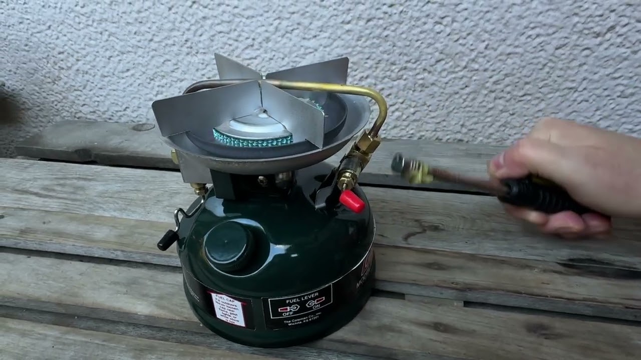 コールマン508ジェネレーター修理完了品の燃焼確認 - YouTube