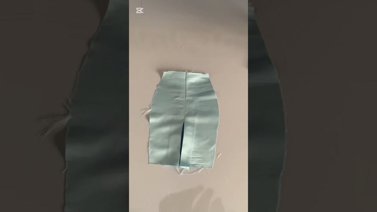 How to cut a pencil straight skirt with kissy pleating back pleats 