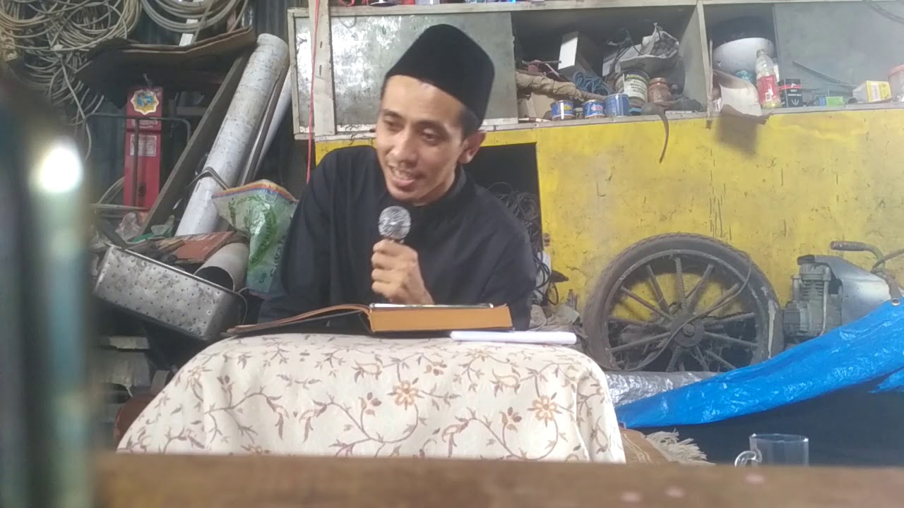 Batasan Aurat dan Definisi Mahram - Gus Jazuk