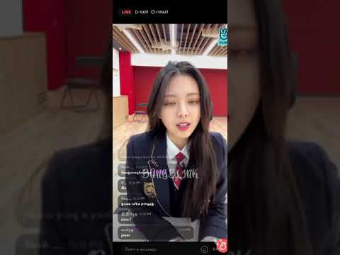 ITZY YUNA DOING LOCO ON HER LIVE