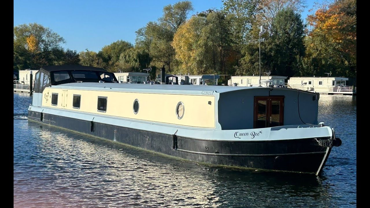 2021 Collingwood Abode 64 Widebeam – Queen Bee - £149,950