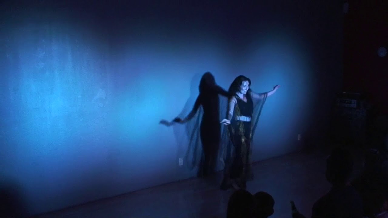 Neena Nour at the LA Raqs "Raqs Sharqi" Hafla