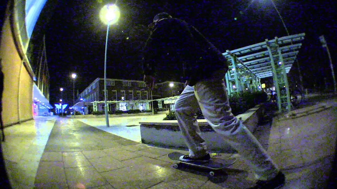 Canon XF100 Skateboarding