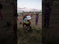 мальчик заводит бензопилу | child starts a chainsaw  #chainsaw #shorts