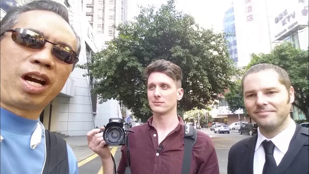 Famous China Vloggers SerpentZA and Laowhy86 YouTube