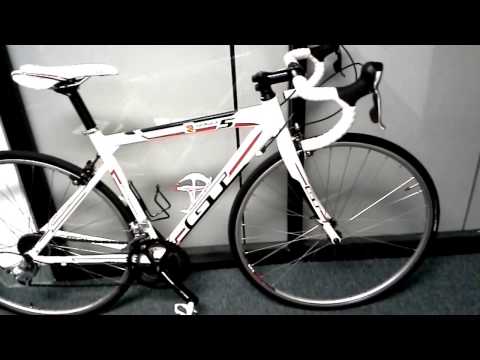 gt series 4 road bike 2012